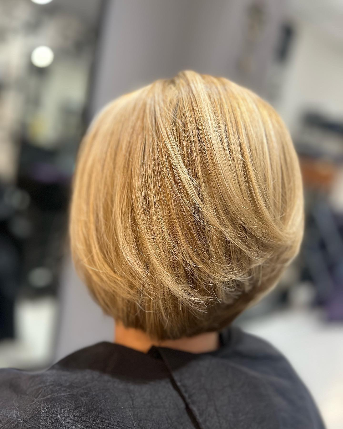Warmer tones 🍂🧡
Hair by @hairbyaimeejayne
#hairbyaimeejayne #studio19hairandnails #newhair #newhairday #hairstyles #goodhairday #colouredhair #warmblonde #warmtones #hairofinstagram #hairinspo #haircut #hairideas