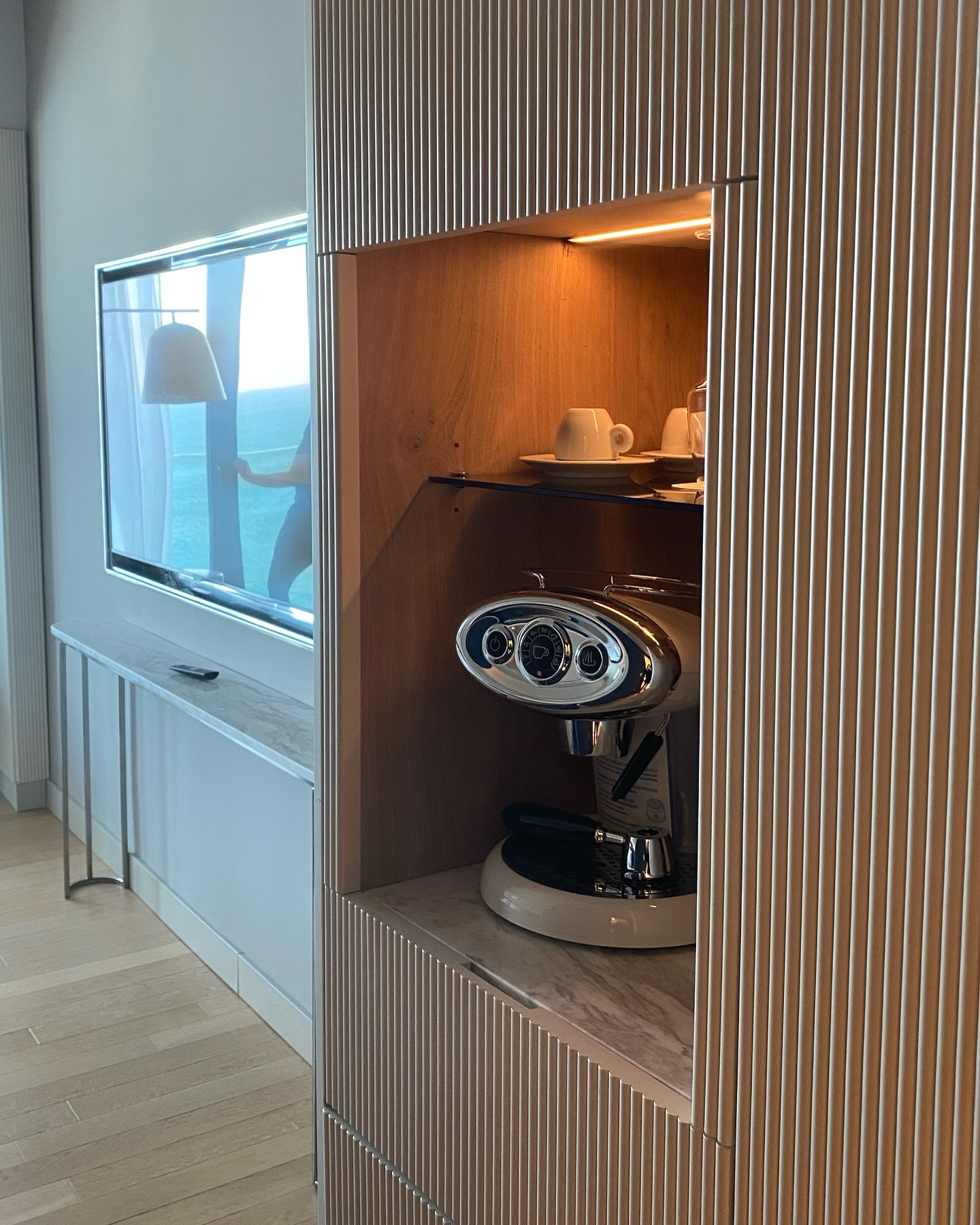 Coffee station ☕️
#coffee #coffeelover #hotel #luxuryhotel #design #interiordesign #homedesign