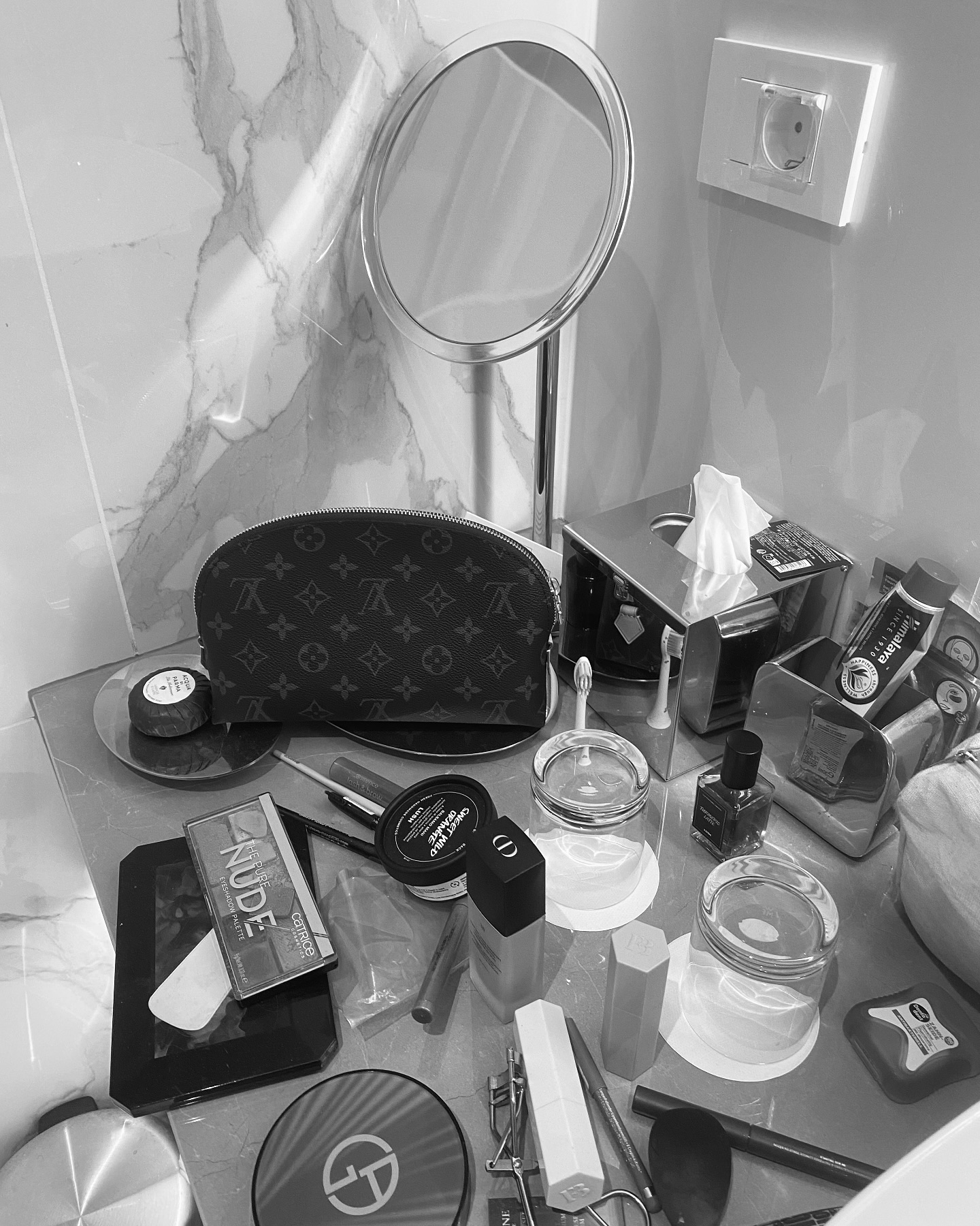 Crime scene 🎬
#beauty #makeup #girls #fun #funny #beautybloggers #makeuplover #ootd
